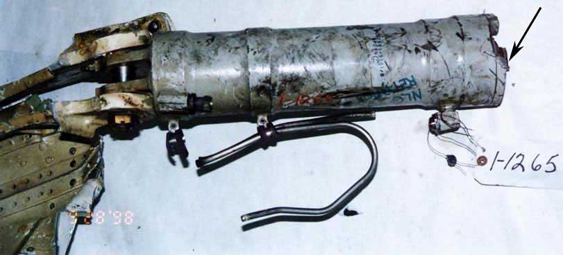 Nose gear - actuator retracted