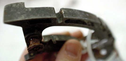 Spoiler handle track indentation